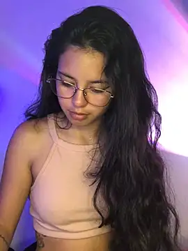 Snapshot of Rosita_forever_ chatting on 02-05-25, 10:08 Rosita forever online show from 02-05-25, 10:08