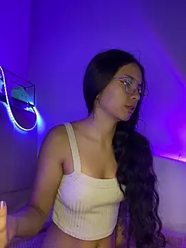 Snapshot of Rosita_forever_ chatting on 02-11-25, 04:02 Rosita forever online show from 02-11-25, 04:02