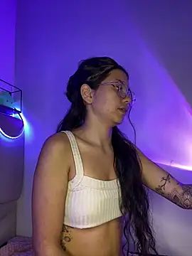 Snapshot of Rosita_forever_ chatting on 02-11-25, 10:07 Rosita forever online show from 02-11-25, 10:07