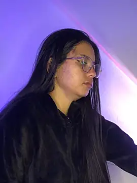 Snapshot of Rosita_forever_ chatting on 02-19-25, 06:55 Rosita forever online show from 02-19-25, 06:55