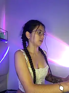 Snapshot of Rosita_forever_ chatting on 03-10-25, 12:26 Rosita forever online show from 03-10-25, 12:26