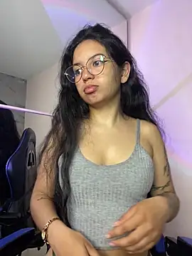 Rosita forever  online show from 12-22-25, 01:08