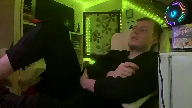 Snapshot of Germanyone chatting on 01-27-25, 04:11 Germanyone online show from 01-27-25, 04:11