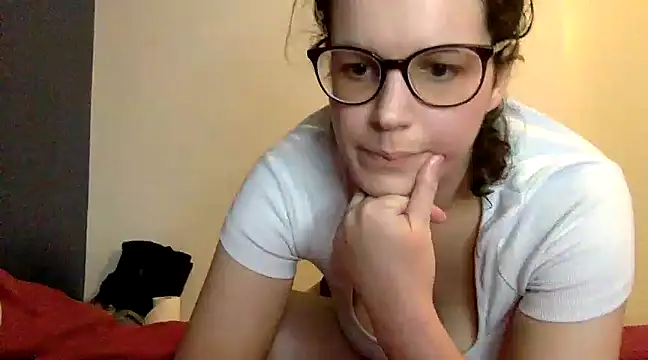 LolaGuess online show from 01-23-25, 06:45