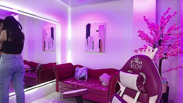 Leia queens online show from 09-29-25, 11:48