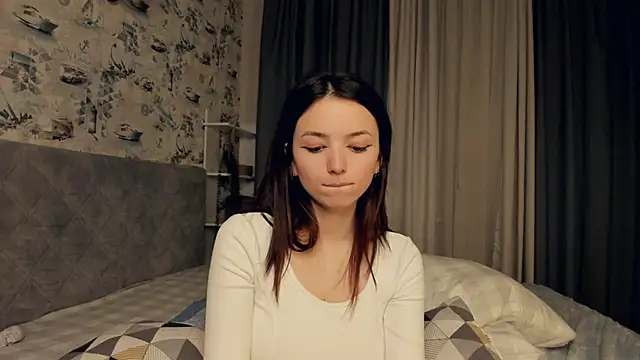 Snapshot of LilianGrindle chatting on 01-20-25, 03:15 LilianGrindle online show from 01-20-25, 03:15