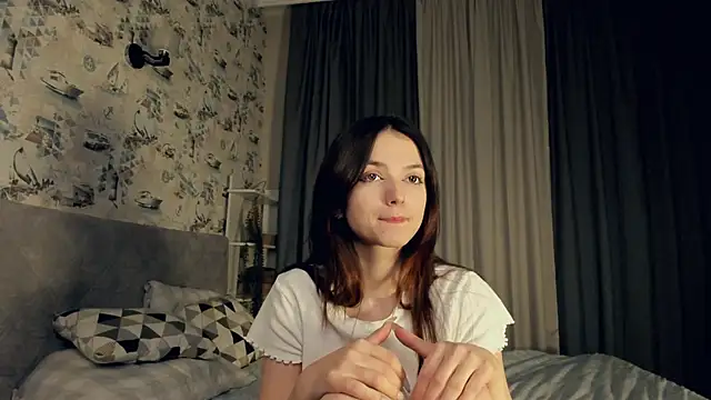 Snapshot of LilianGrindle chatting on 01-23-25, 06:03 LilianGrindle online show from 01-23-25, 06:03