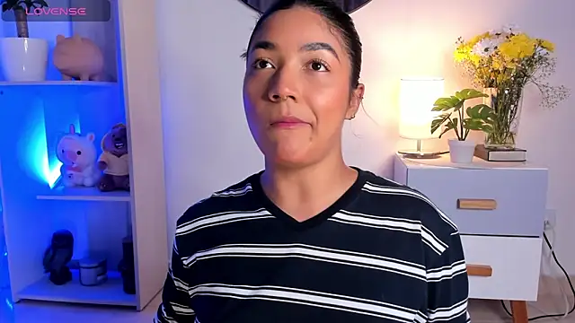 martina roldam online show from 01-23-25, 01:08