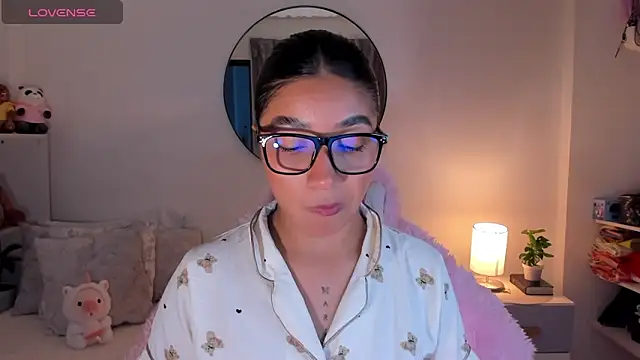 martina roldam online show from 03-07-25, 01:42