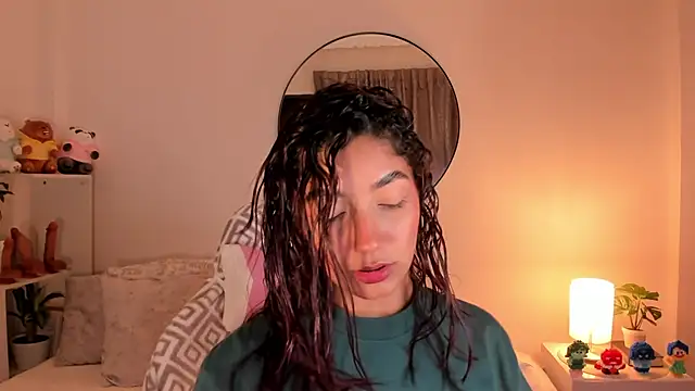 martina roldam online show from 03-18-25, 12:38