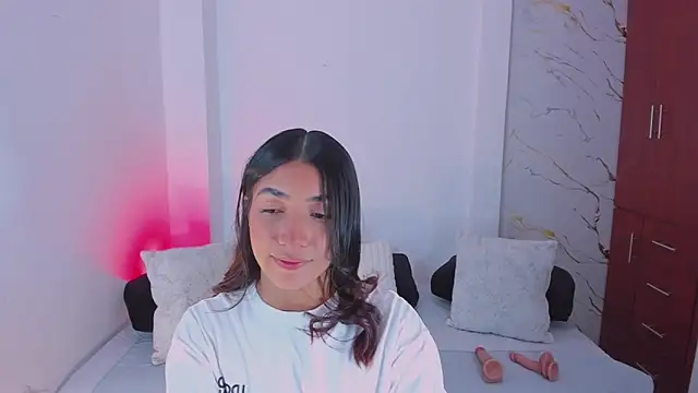 martina roldam online show from 03-28-26, 01:27