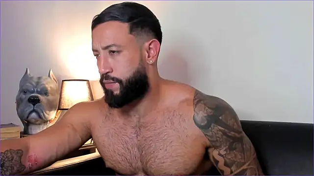 Snapshot of BradLeon_ chatting on 09-18-25, 11:51 BradLeon online show from 09-18-25, 11:51