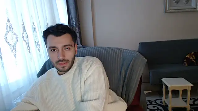 handsomeee04 online show from 12-15-25, 05:55