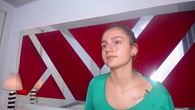 MiaLessie online show from 01-04-25, 10:34