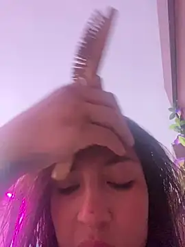 lauuraww online show from 01-18-25, 10:49