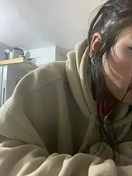 lauuraww online show from 03-05-25, 05:50