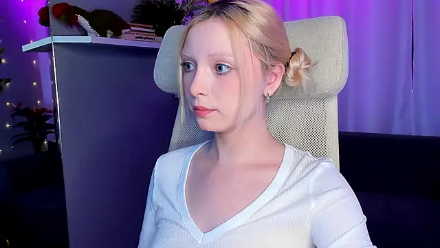 Snapshot of forget_me_not_eve chatting on 03-12-25, 09:34 forget me not eve online show from 03-12-25, 09:34