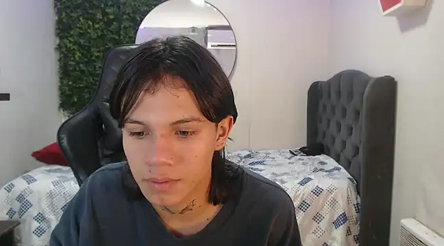 Snapshot of andy_dan18 chatting on 02-05-25, 02:26 andy dan18 online show from 02-05-25, 02:26