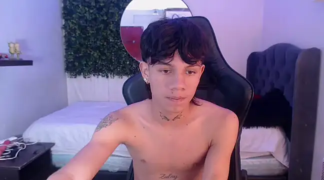 Snapshot of andy_dan18 chatting on 02-24-25, 12:59 andy dan18 online show from 02-24-25, 12:59