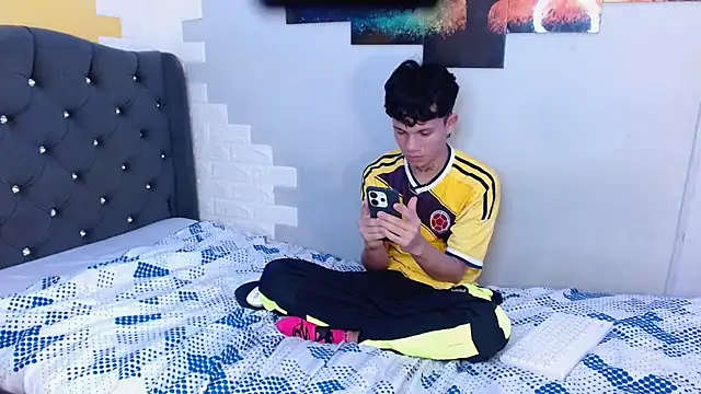 Snapshot of andy_dan18 chatting on 09-08-25, 05:45 andy dan18 online show from 09-08-25, 05:45