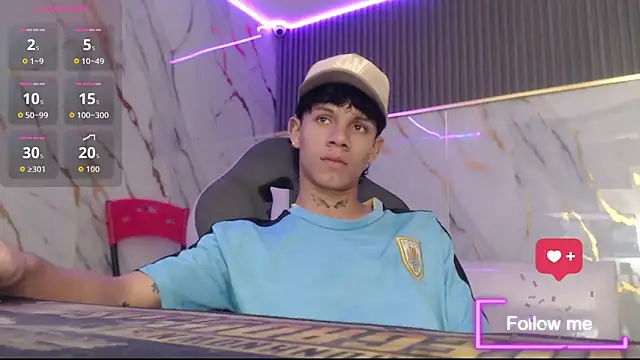 Snapshot of andy_dan18 chatting on 10-27-25, 04:11 andy dan18 online show from 10-27-25, 04:11