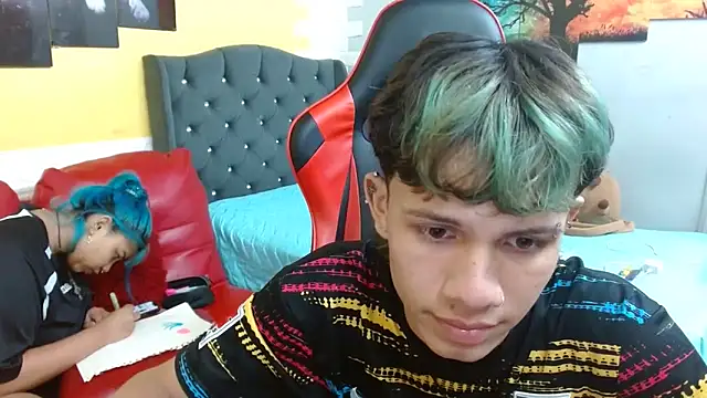 Snapshot of andy_dan18 chatting on 02-18-26, 08:27 andy dan18 online show from 02-18-26, 08:27