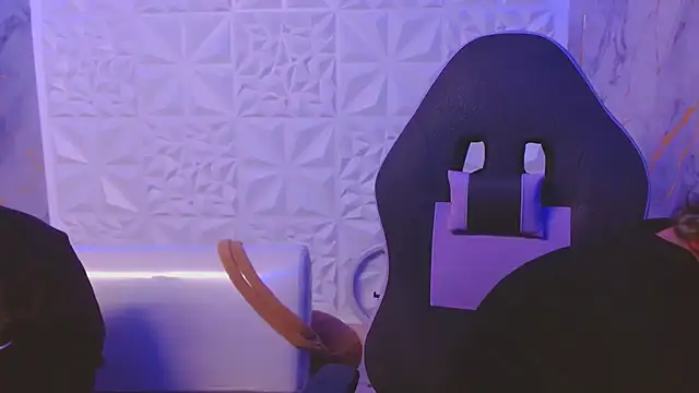 Snapshot of andy_dan18 chatting on 03-12-26, 08:26 andy dan18 online show from 03-12-26, 08:26