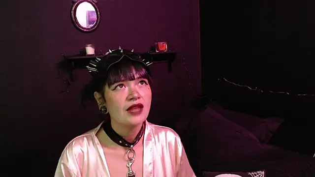 Snapshot of rousstattoo chatting on 11-05-25, 01:27 rousstattoo online show from 11-05-25, 01:27