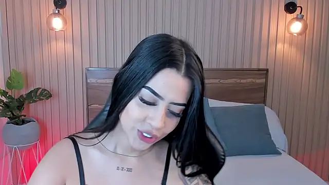 veronica 19  online show from 01-17-25, 07:16