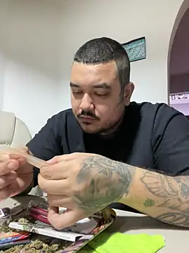 El Titan1998 online show from 03-18-25, 10:58