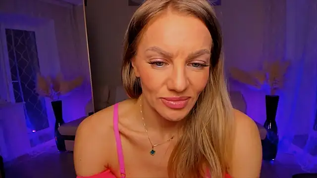 Oliva Candy online show from 05-06-26, 08:47