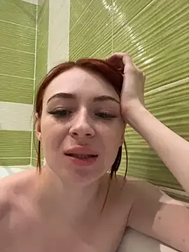 Snapshot of Cuteroxyfoxy chatting on 02-14-25, 04:09 Cuteroxyfoxy online show from 02-14-25, 04:09