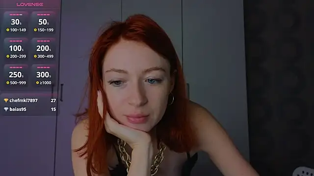 Cuteroxyfoxy online show from 07-25-26, 05:49