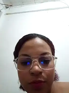 Snapshot of BlakeandRouse chatting on 12-29-24, 08:11 BlakeandRouse online show from 12-29-24, 08:11