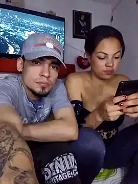 Snapshot of BlakeandRouse chatting on 01-02-25, 10:11 BlakeandRouse online show from 01-02-25, 10:11