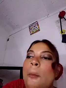 Snapshot of BlakeandRouse chatting on 01-07-25, 11:35 BlakeandRouse online show from 01-07-25, 11:35