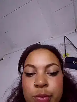 Snapshot of BlakeandRouse chatting on 01-08-25, 11:52 BlakeandRouse online show from 01-08-25, 11:52