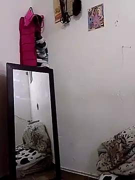 Snapshot of BlakeandRouse chatting on 01-11-25, 07:05 BlakeandRouse online show from 01-11-25, 07:05