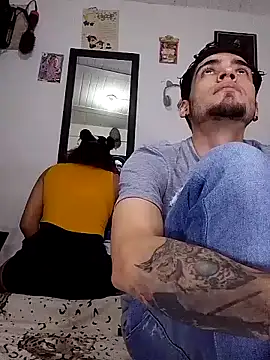 Snapshot of BlakeandRouse chatting on 01-16-25, 07:20 BlakeandRouse online show from 01-16-25, 07:20