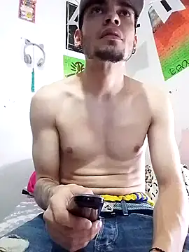 Snapshot of BlakeandRouse chatting on 01-18-25, 04:37 BlakeandRouse online show from 01-18-25, 04:37