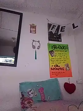 Snapshot of BlakeandRouse chatting on 01-19-25, 05:49 BlakeandRouse online show from 01-19-25, 05:49