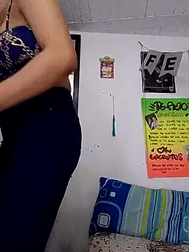 Snapshot of BlakeandRouse chatting on 02-01-25, 08:58 BlakeandRouse online show from 02-01-25, 08:58