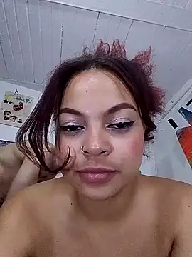 Snapshot of BlakeandRouse chatting on 02-02-25, 11:21 BlakeandRouse online show from 02-02-25, 11:21