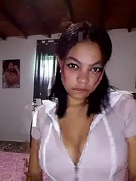 Snapshot of BlakeandRouse chatting on 10-05-25, 06:06 BlakeandRouse online show from 10-05-25, 06:06