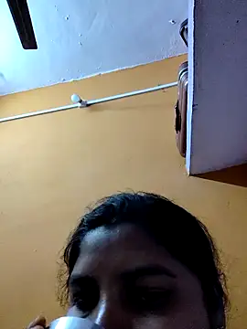 Snapshot of sweet_suman chatting on 02-13-26, 01:45 sweet suman online show from 02-13-26, 01:45