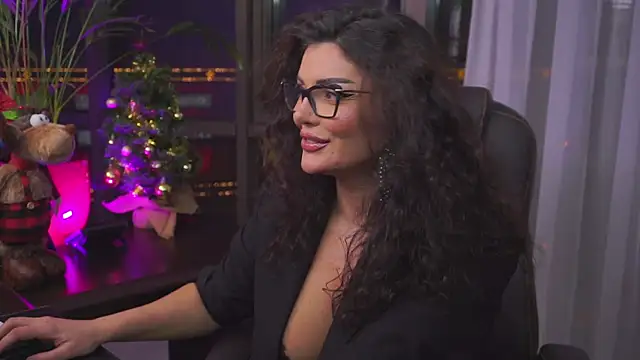 myakalifa online show from 12-14-24, 06:09