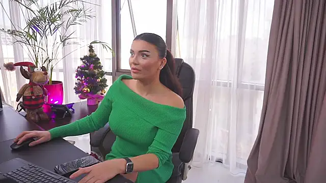 myakalifa online show from 12-17-24, 12:22