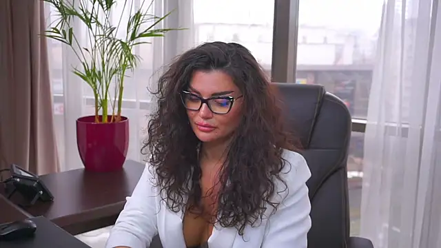 myakalifa online show from 03-01-25, 10:02