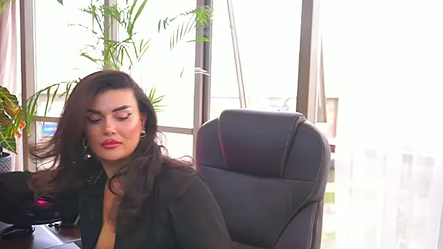 myakalifa online show from 03-14-25, 11:01