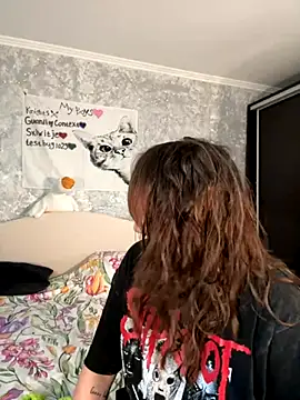 Sabrina shells online show from 10-01-25, 10:32